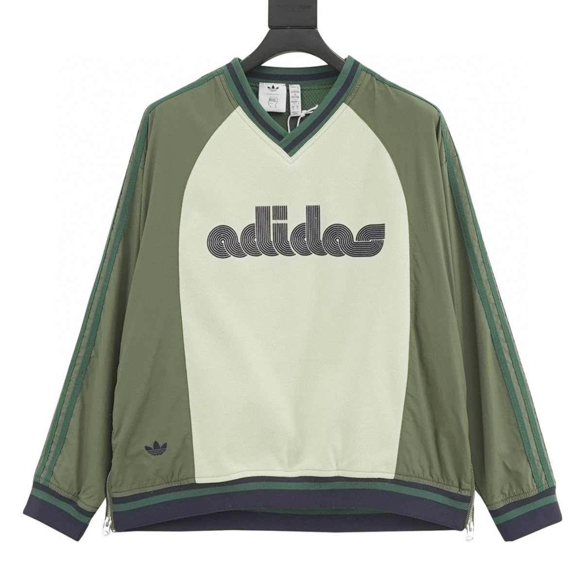 Adidas Retro Two-Tone Crewneck – Verde Olivo / Beige