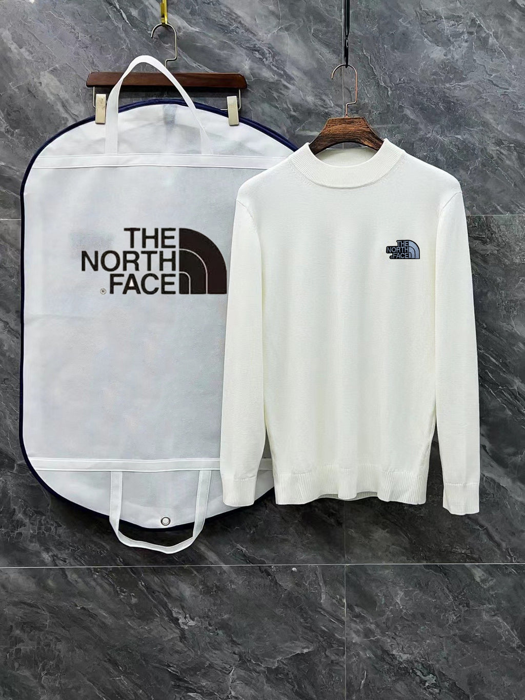 Suéter Knit Outdoor Esencial