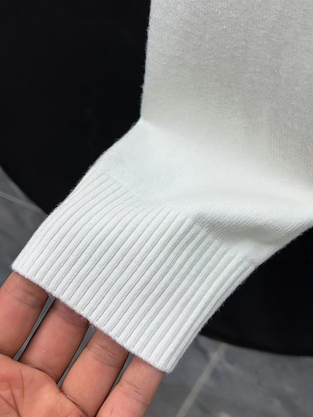 Suéter Knit Outdoor Esencial